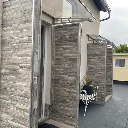 Private Apertment With Terrace Appartement *